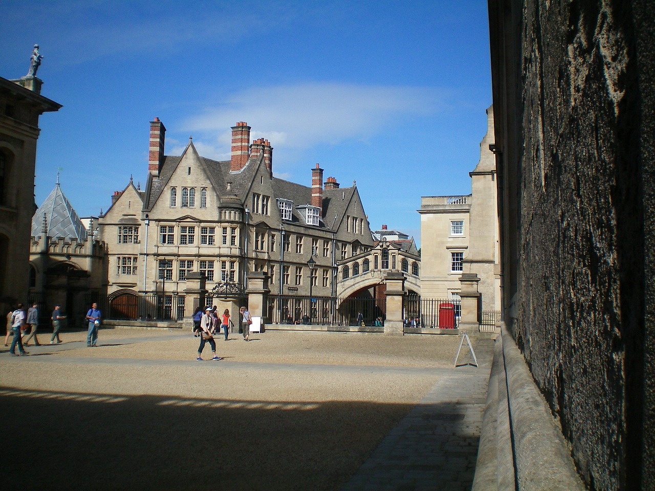 oxford-144180_1280