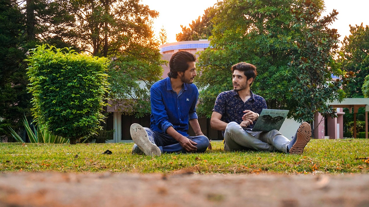 student-7501158_1280